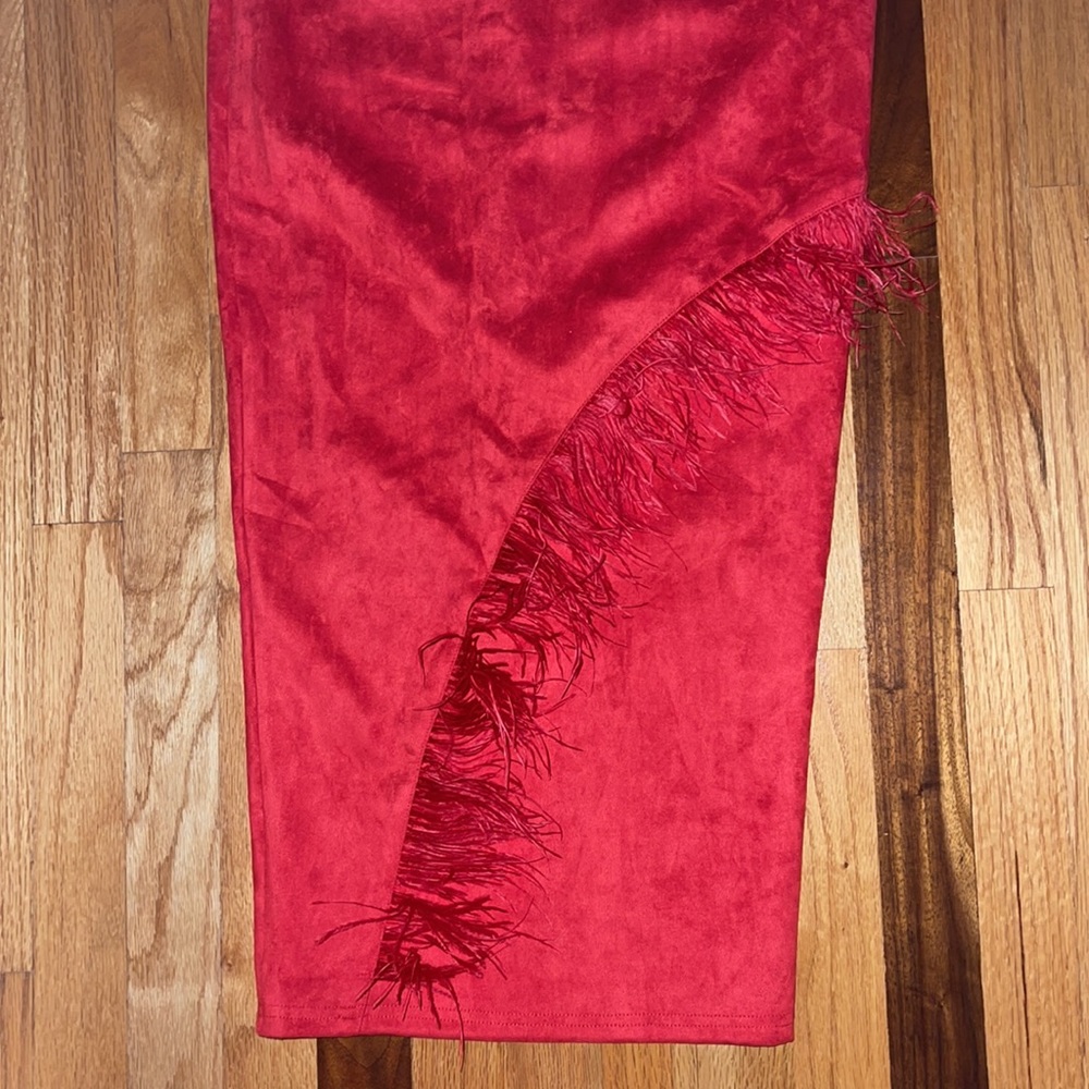2 piece Red Fancy set - Picture 3 of 4